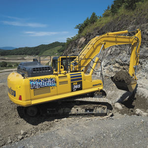Bagger auf Raupen