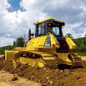 Bulldozer auf Raupen