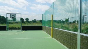 Sportplatz. für Spielplätze