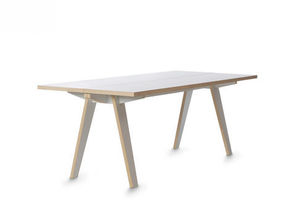 Tisch / minimalistisches Design 1