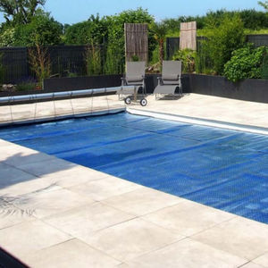 Poolabdeckung Stoff / Luftblasen