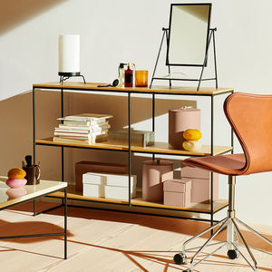 Tischlampe / modern / aus lackiertem Stahl / Milchglas