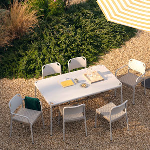 Industriedesign-Tisch