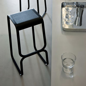 moderner Barhocker 1