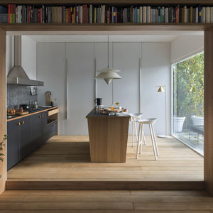 Moderne Küche - ONE12 - SCHIFFINI - lackiertes Holz / matt / ohne Griff
