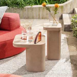 moderner Couchtisch 1