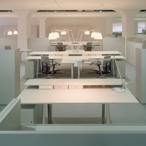 Schreibtisch für Open Space