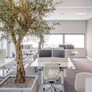Schreibtisch für Open Space