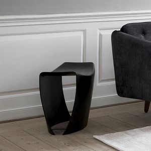 minimalistischer Hocker