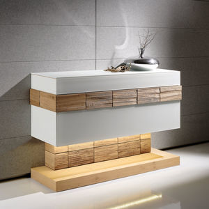 hohes Sideboard