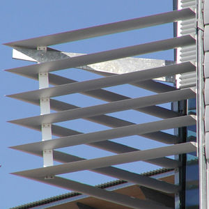 Aluminium-Sonnenschutzlamelle 1