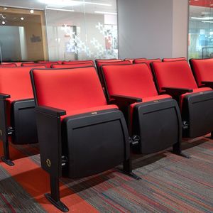moderner Auditoriumsessel