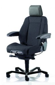 moderner Chefsessel 1