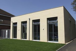 Fertigbau-Gebäude 1