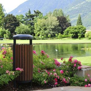Park-Abfallbehälter