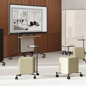 moderner Hocker 1