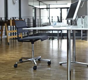 moderner Bürostuhl 1