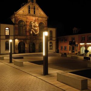 moderne Leuchtsäule