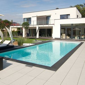 einteiliges Schwimmbecken