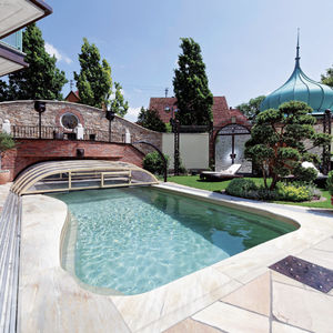 einteiliges Schwimmbecken