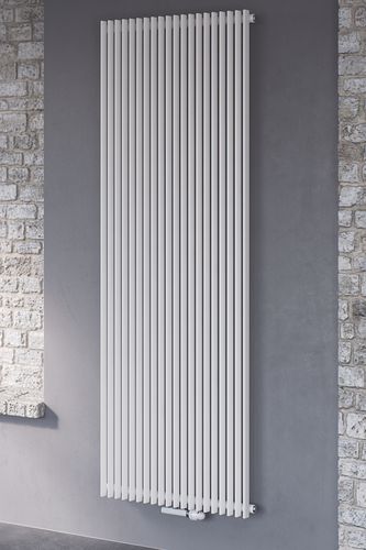 Heißwasser-Heizkörper - CORUS - EUCOTHERM - 0...500 w / modern / Metall