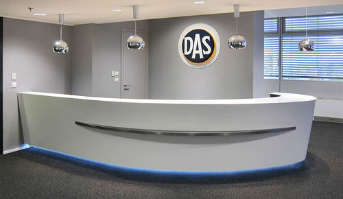 Corian®-Empfangstheke - LE BON spol.s.r.o. - beleuchtet / für Hotels