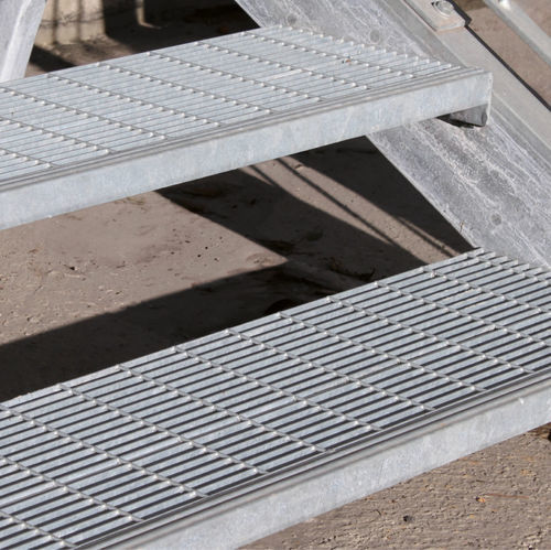 Gitterrost / galvanisiertem Stahl - GRADINI STANDARD - Defim Orsogril - für Treppenstufen / Sicherheit / rutschfest