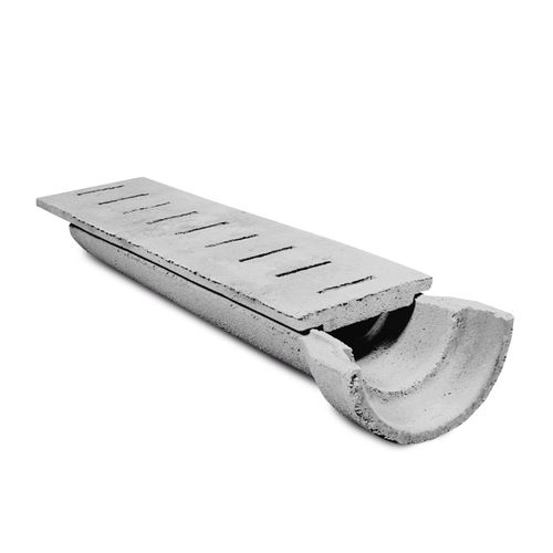 Betonschachtdeckel - COVER FOR HALF-PIPE - A Cimenteira do Louro - halbrund / Fertigbau
