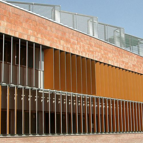 Aluminium-Sonnenschutzlamelle - AMAZONAS - Tamiluz - für Fassaden / schwenkbar