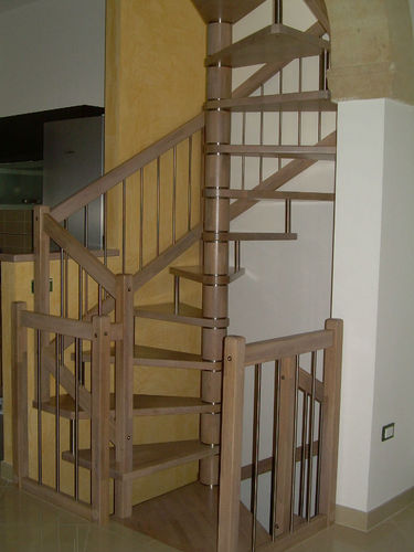 Treppe / abgewinkelte Spindeltreppe - SATURNO INOX PLUS - Ci. Erre Scale - Holzstufen / mit Holzstruktur / modern