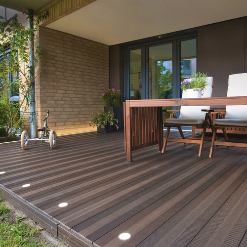 WPC-Terrassendiele - CLASSIC VARIA - megawood by NOVO-TECH - gerillt / rutschfest / UV-beständig