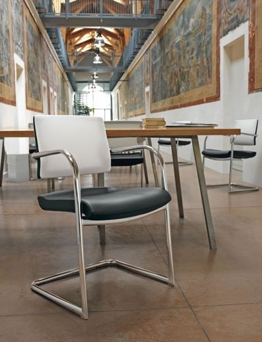 Moderner Besucherstuhl - KELLY - KASTEL srl - Leder / Polypropylen / mit Überhang