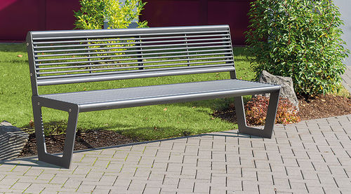 Moderne Bank für den öffentlichen Raum - MARGO - Gem. Westeifel Werke GmbH - Holz / galvanisiertem Stahl / pulverbeschichteter Stahl
