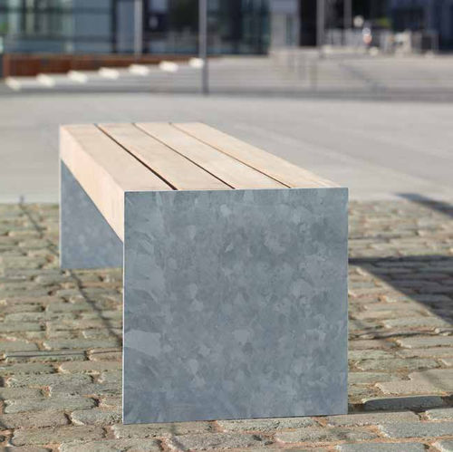 Moderne Bank für den öffentlichen Raum - Versio levis 50 - Gem. Westeifel Werke GmbH - galvanisiertem Stahl / Tropenholz / ohne Rückenlehne