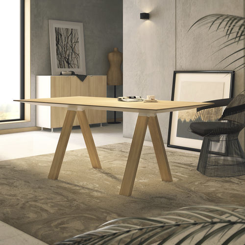 Bodenstehender Schreibtisch - V-LIGHT B - SOTUBO - modern / Eiche / Holz
