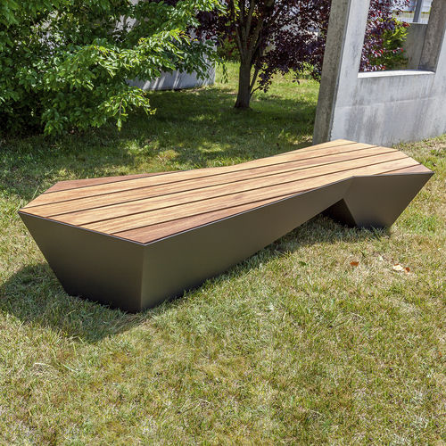 Moderne Bank für den öffentlichen Raum - SKEW : 610 - SIT Urban Design - Holz / Eisen