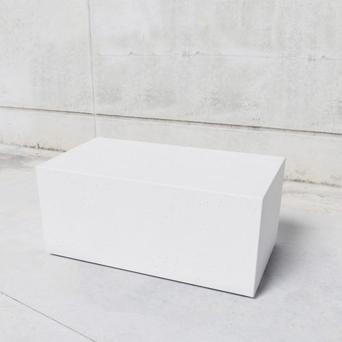 Moderne Bank für den öffentlichen Raum - BOX : 112 - SIT Urban Design - Beton