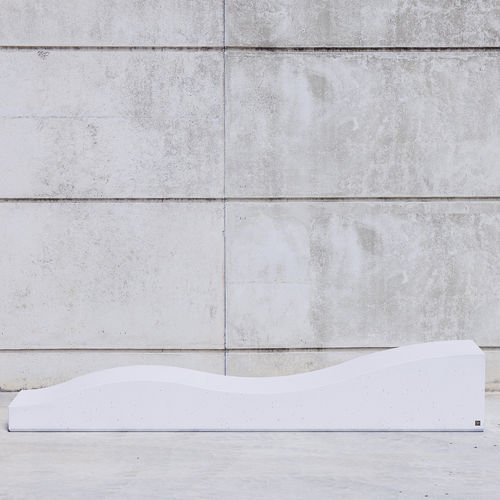 Moderne Sonnenliege - LAY A : 400 - SIT Urban Design - Beton / für Gewerbegebrauch