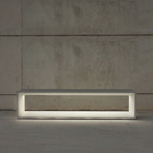 Moderne Bank für den öffentlichen Raum - FLAT : 420.L - SIT Urban Design - Beton / mit integrierter LED-Beleuchtung / wasserdicht