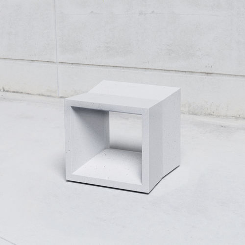 Hocker für öffentliche Bereiche - FLAT : 421 - SIT Urban Design - modern / Beton / für Außenbereich
