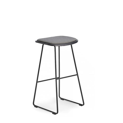 Moderner Hocker - KLEJN - Infiniti - Holz / Polypropylen / Gestell aus Stahl