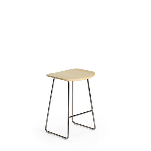 Hocker / skandinavisches Design - KLEJN LOW - Infiniti - Leder / Stoff / Esche