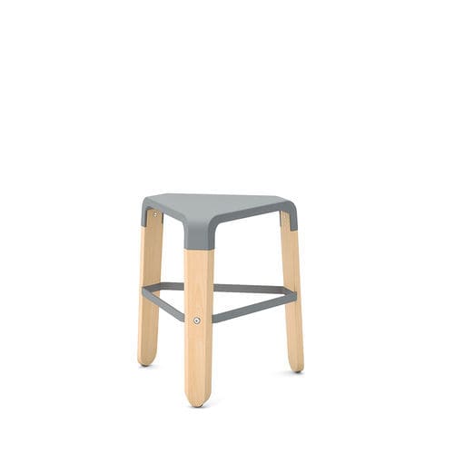 Moderner Hocker - PICAPAU - Infiniti - Polypropylen / Gestell aus Buche / mit 3 Beinen
