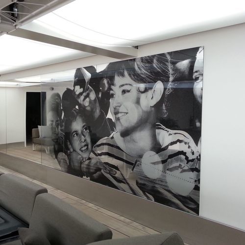 Innenbereich-Wandverkleidung - CANNES HOTEL - BISELARTE - Glas / bedruckt / Glasoptik