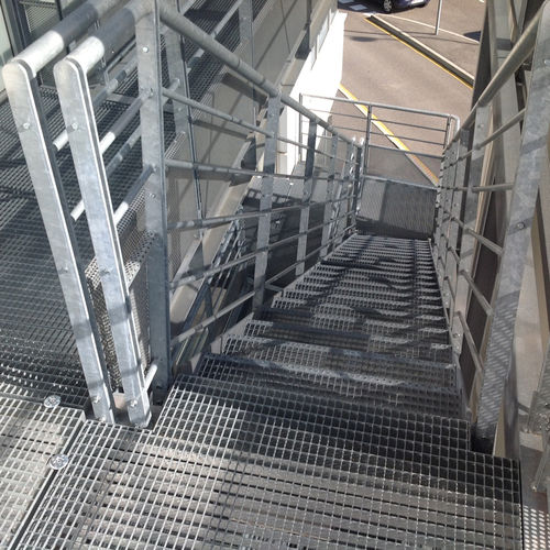 Gitterrost für Treppenstufen - PRESS-LOCKED - JK TECHNIC - galvanisiertem Stahl / Edelstahl / Stahl