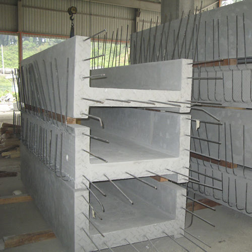 Beton-Pflanzkübel - BOX - SPC Industries Sdn Bhd - rechteckig / modern / für öffentliche Bereiche