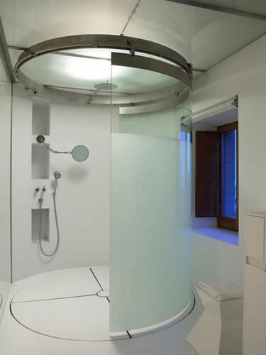 Schiebeduschwand - VIDRES BERNI - gebogen / Hartglas / für Hotelzimmer