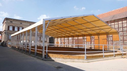 Überdachung für öffentliche Bereiche - 053 - HALTEC - für Sportplätze