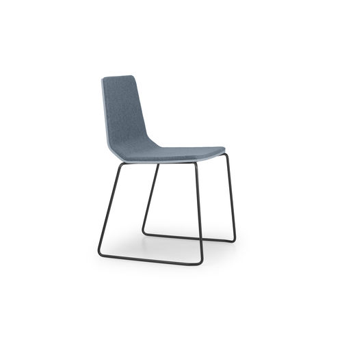 Moderner Besucherstuhl - MARINA - True Design srl - für den Innenraum / Stoff / Metall