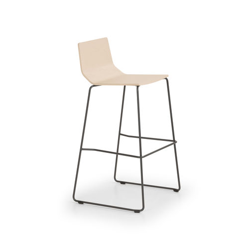 Moderner Barstuhl - MARINA - True Design srl - für den Innenraum / Holz / Polyurethanschaum